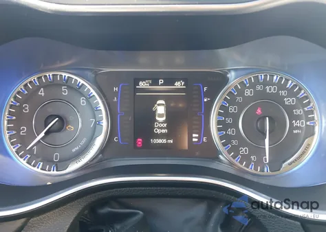 2015 Chrysler 200 Limited из США, поврежденный, VIN 1C3CCCAB9FN745173